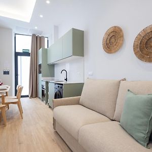 Florit Flats - The Trafalgar Apartments